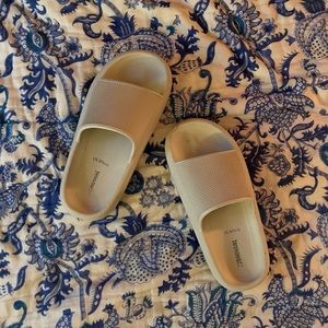 viral tik tok platform pillow slides size 8